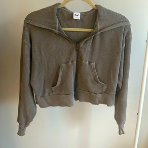 TNA Aritzia Cropped Ribbed Zip Up
